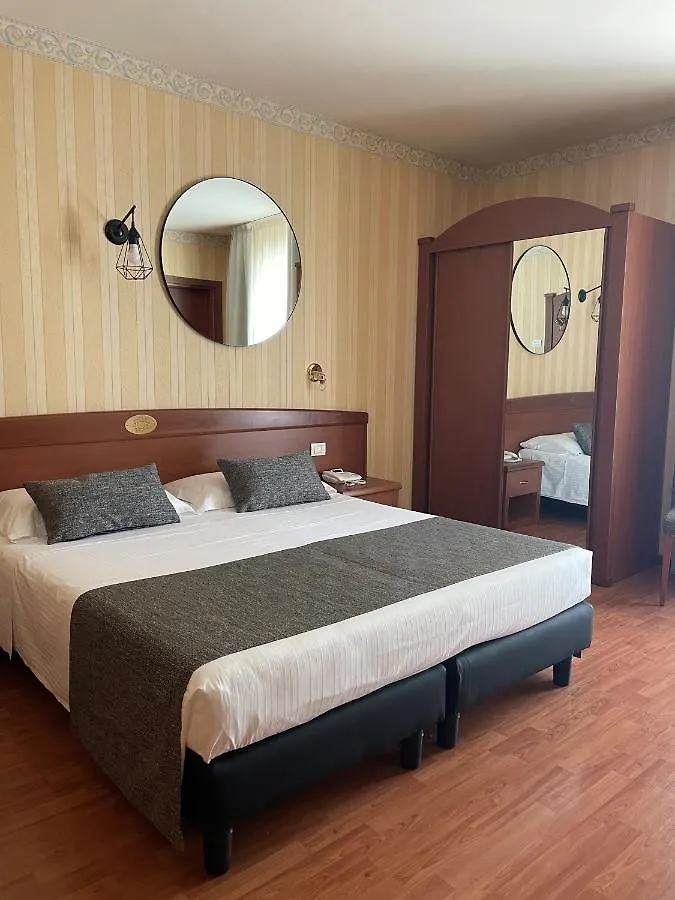 Hotel Al Sole Bardolino 3*,