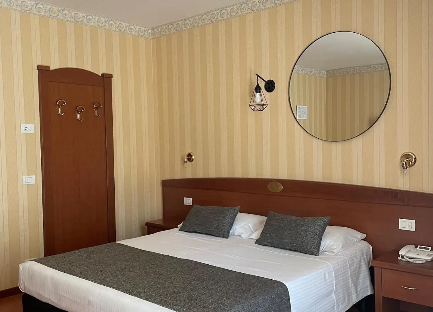 Hotel Al Sole Bardolino Italy